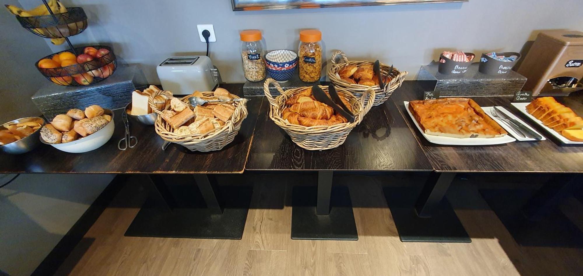 Hotel L'Albatros Damgan Eksteriør billede