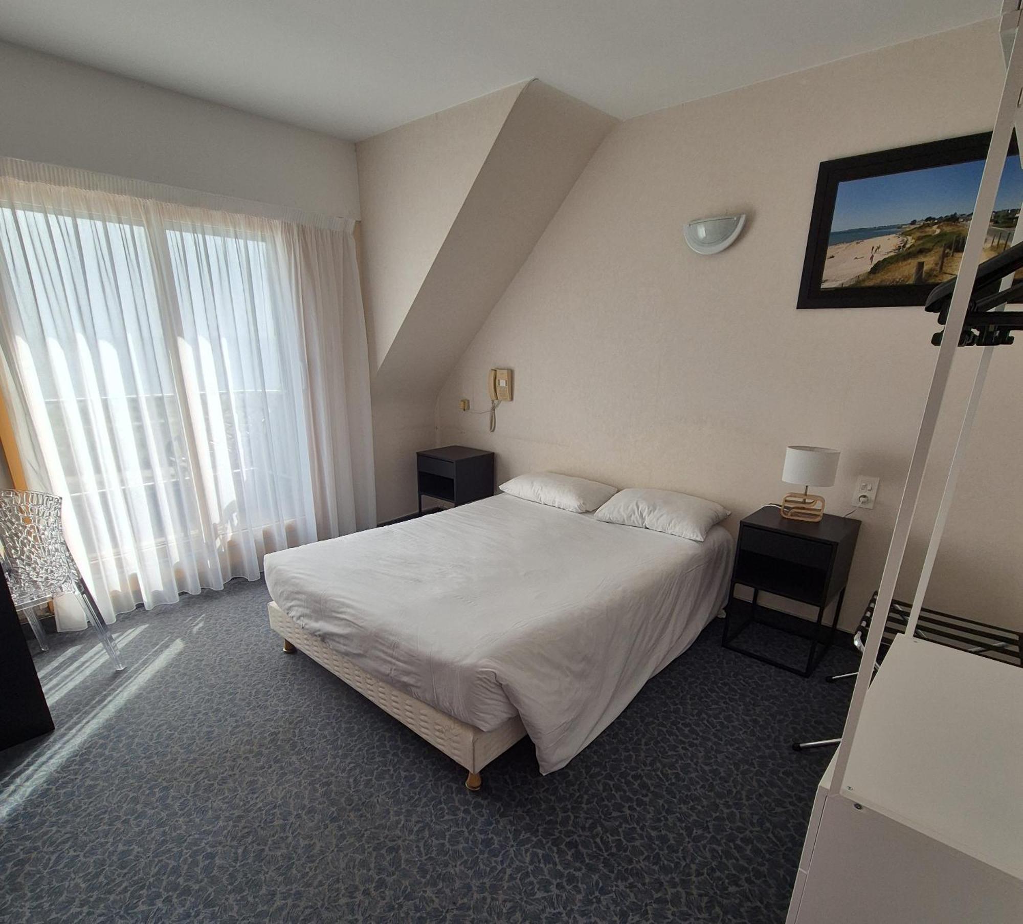 Hotel L'Albatros Damgan Eksteriør billede