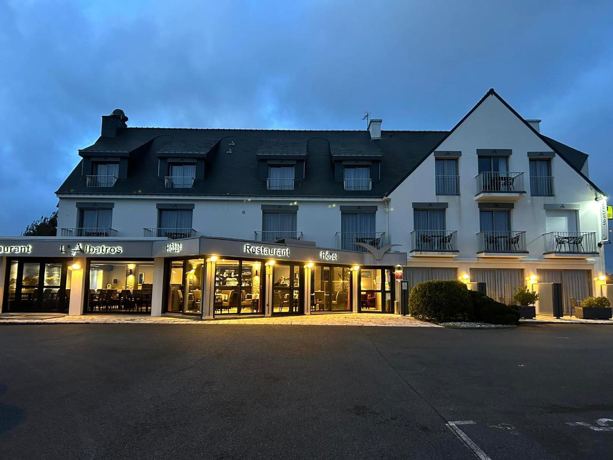 Hotel L'Albatros Damgan Eksteriør billede