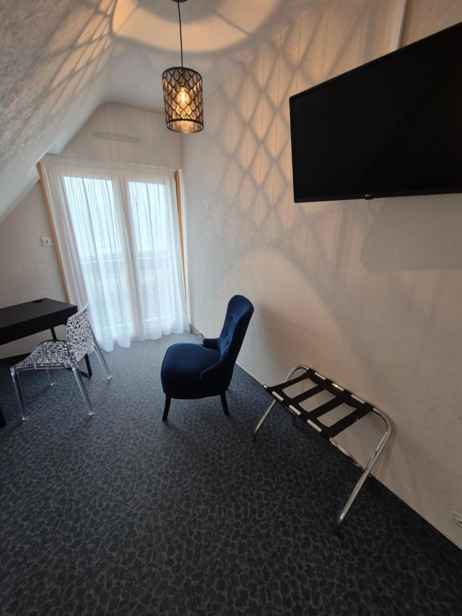 Hotel L'Albatros Damgan Eksteriør billede
