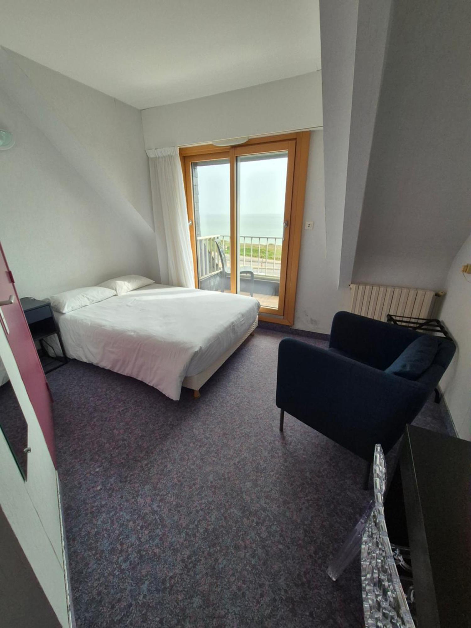 Hotel L'Albatros Damgan Eksteriør billede